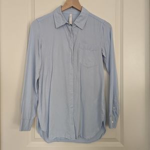 Aritzia The Group by Babaton Button up Shirt